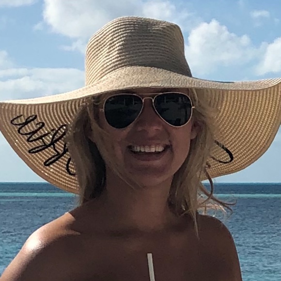 Out of Office Hat - Picture 6 of 6